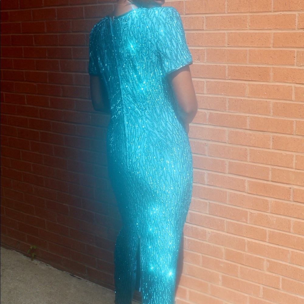 Vibrant Turquoise vintage sequined dress!